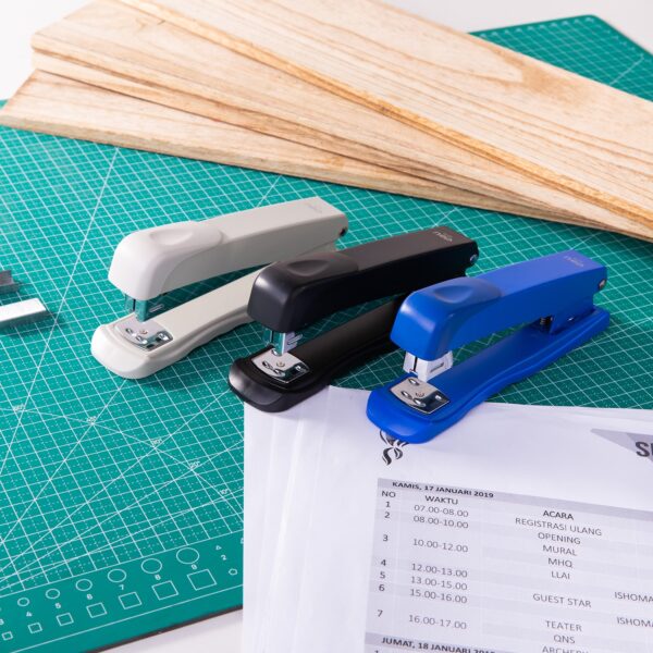Abrochadora Essential Metal full Stapler #  24/6 y 26/6 - Imagen 2